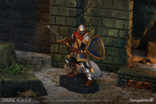 Load image into Gallery viewer, Heroes of Lordran - Oscar Figurine