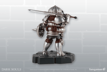 Load image into Gallery viewer, Heroes of Lordran - Siegmeyer Figurine
