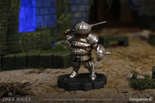 Load image into Gallery viewer, Heroes of Lordran - Siegmeyer Figurine